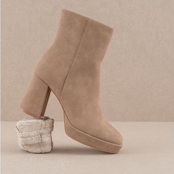 Square Toe Platform Ankle Booties - Oasis Society - Picture 3 of 4